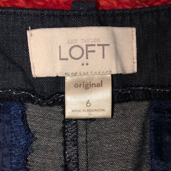 LOFT 6 Denim Like Chambray Navy Cotton Dress Shorts - Picture 10 of 11